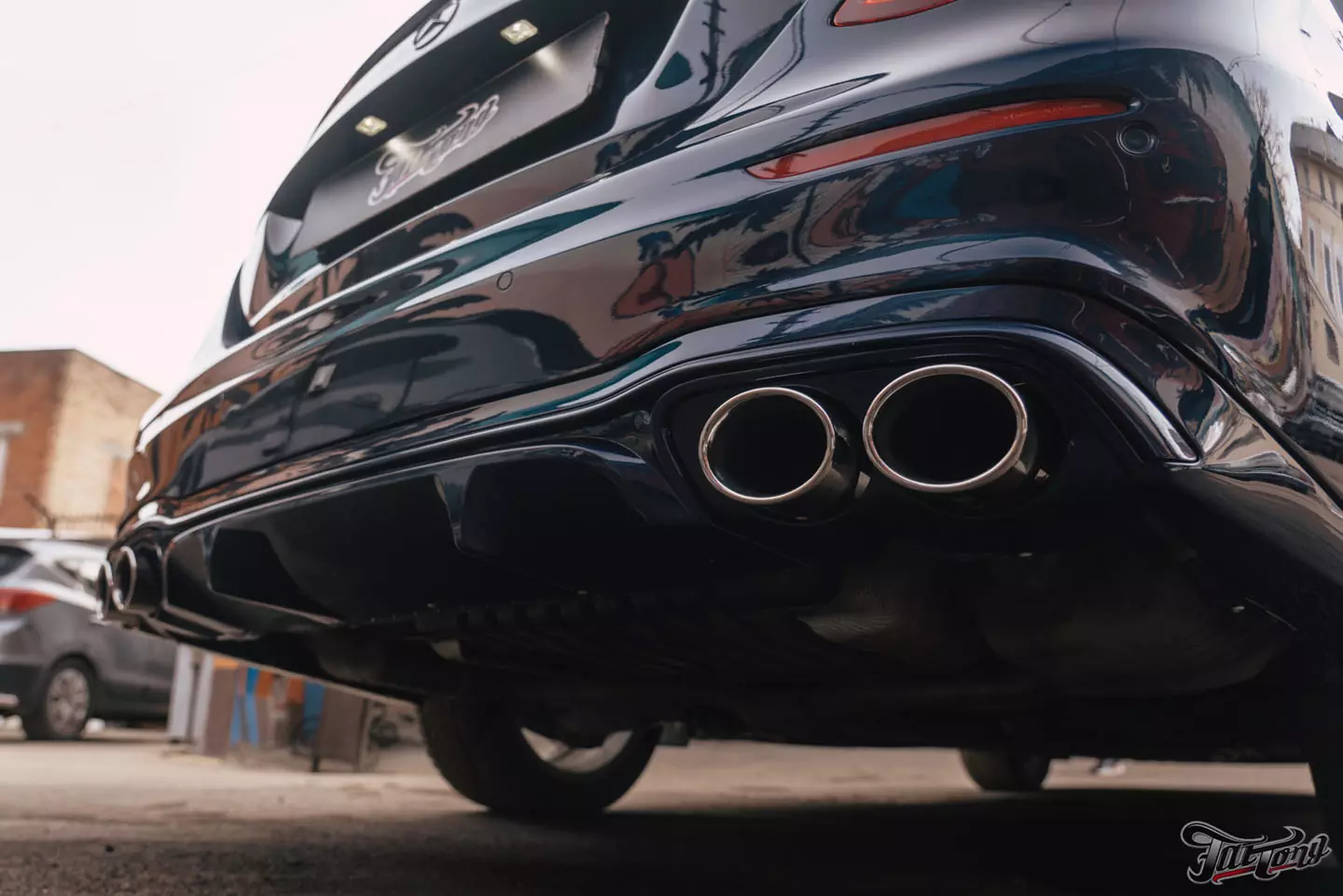 Частичный окрас и антихром для Mercedes E53